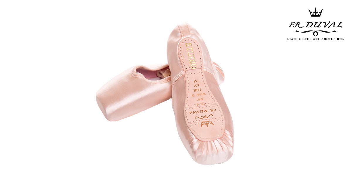 Hot pink pointe store shoes